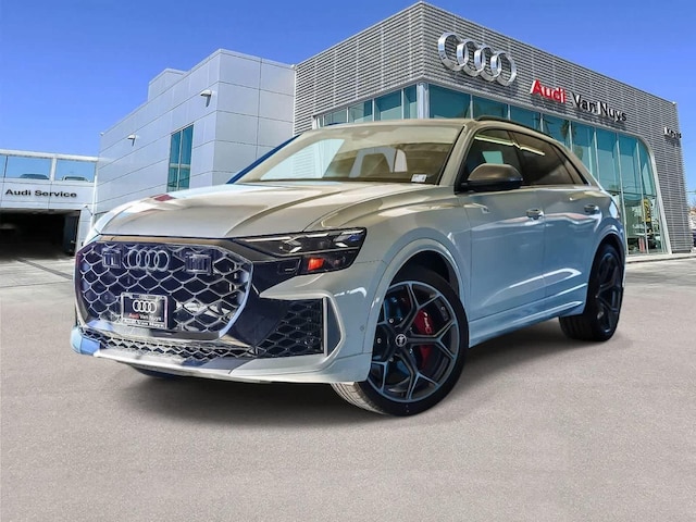 2025 Audi RS Q8 SUV performance