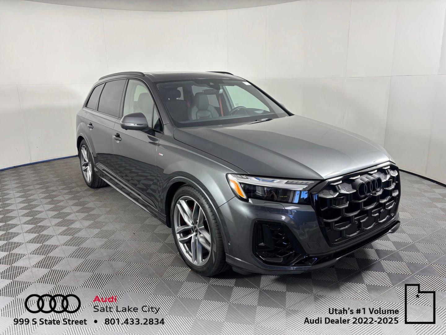 2026 Audi Q7 55 Prestige quattro Tiptronic's photo