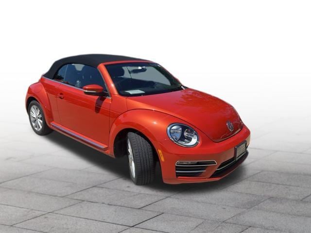 2019 Volkswagen Beetle 2.0T SE Convertible Auto's photo