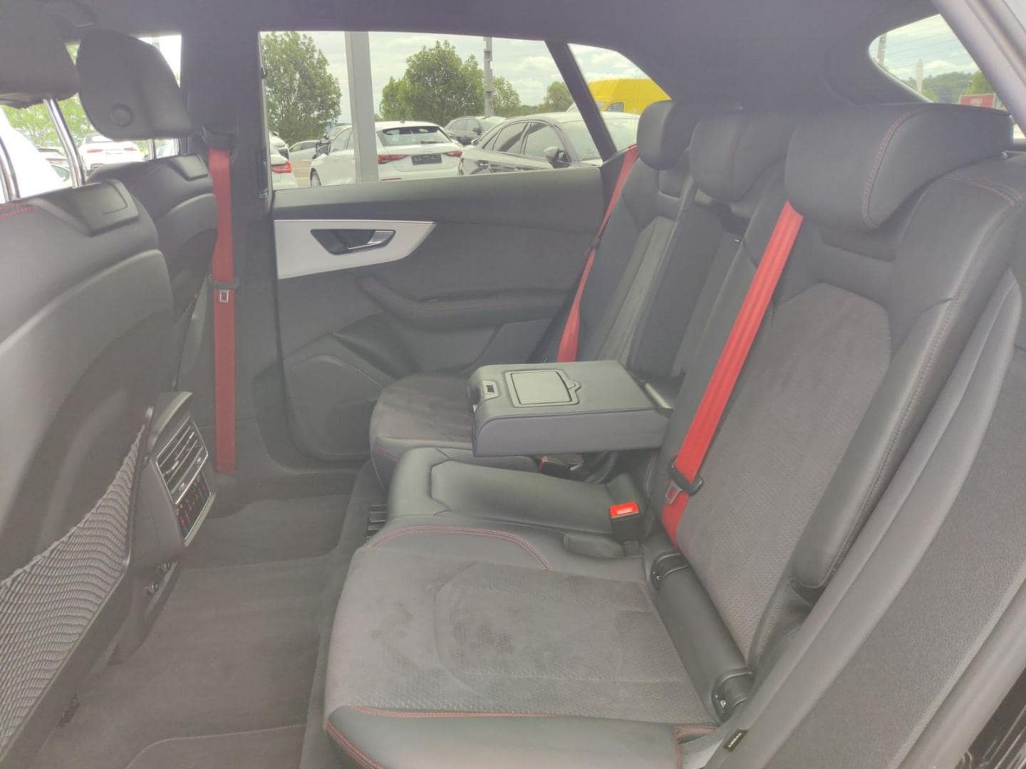 Bild über Audi Q8 SUV 50 TDI quattro tiptronic - für weitere Informationen kontaktieren Sie den Audi Partner