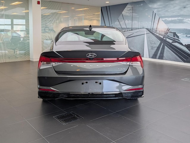 2023 Hyundai Elantra Hybrid