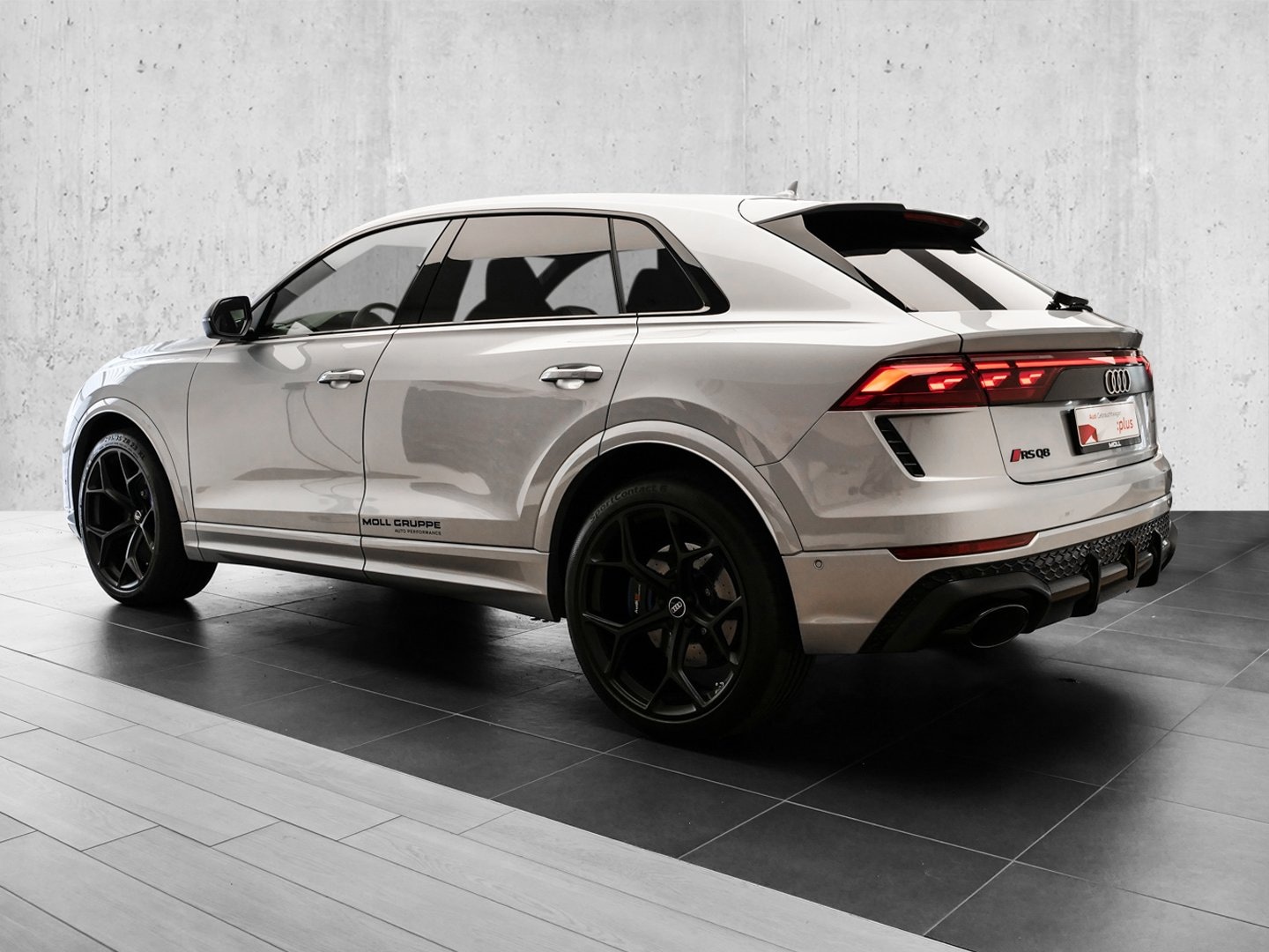 Bild über Audi RS Q8 SUV TFSI quattro 471 kW tiptronic - für weitere Informationen kontaktieren Sie den Audi Partner