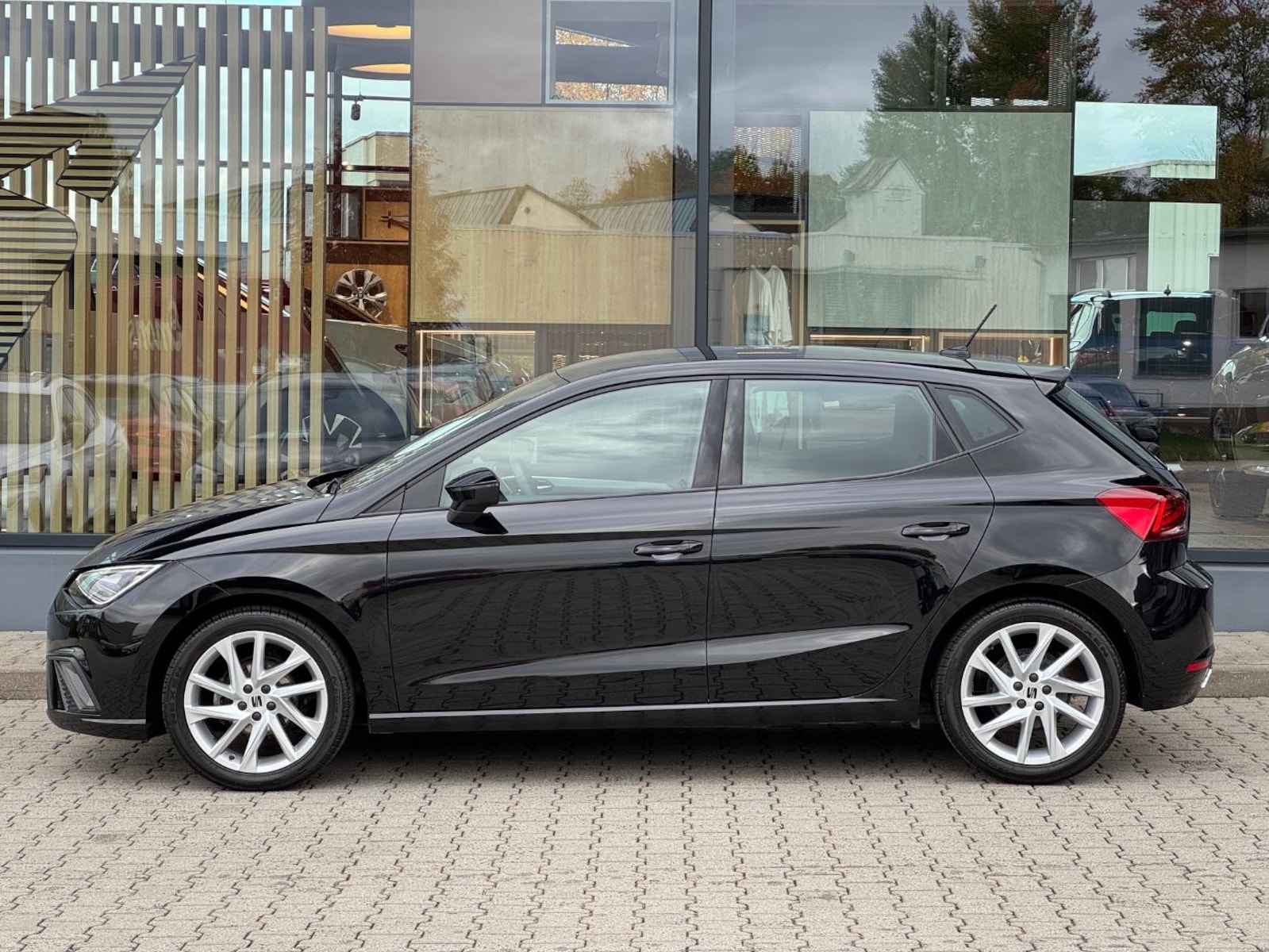 SEAT Ibiza – Bild 2