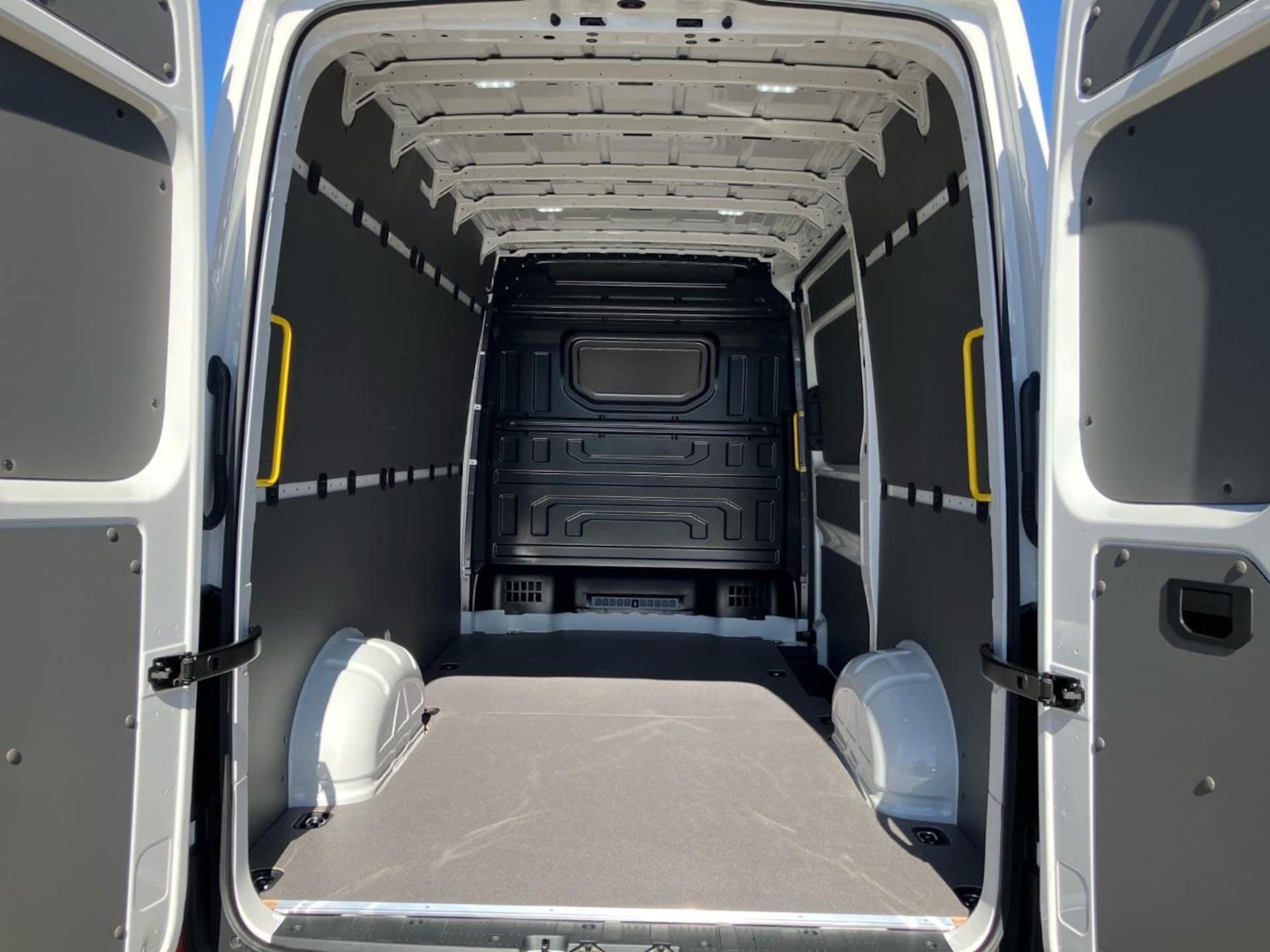 Volkswagen Crafter Kasten mittlerer Radstand
