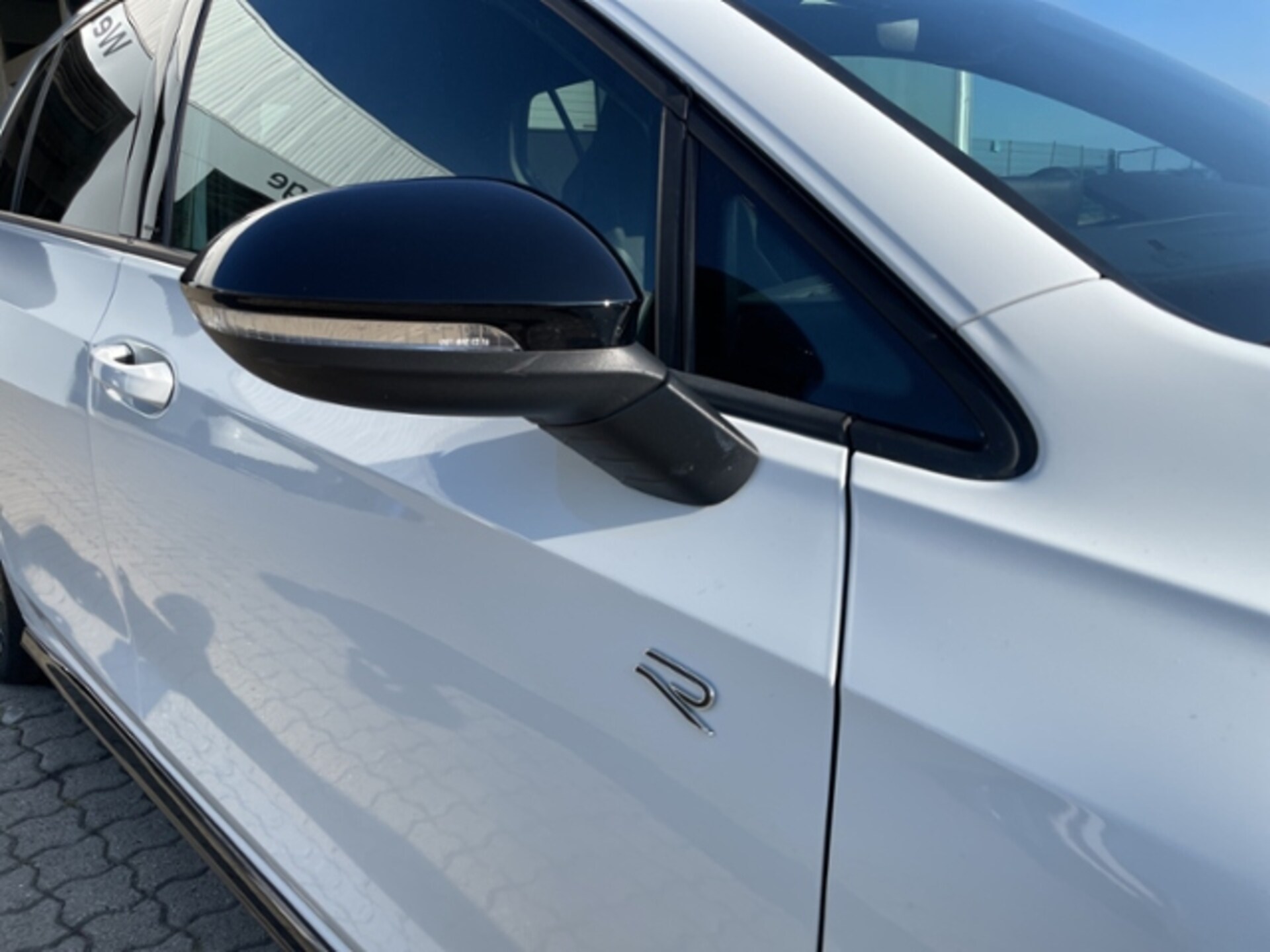 Volkswagen Golf R-Line