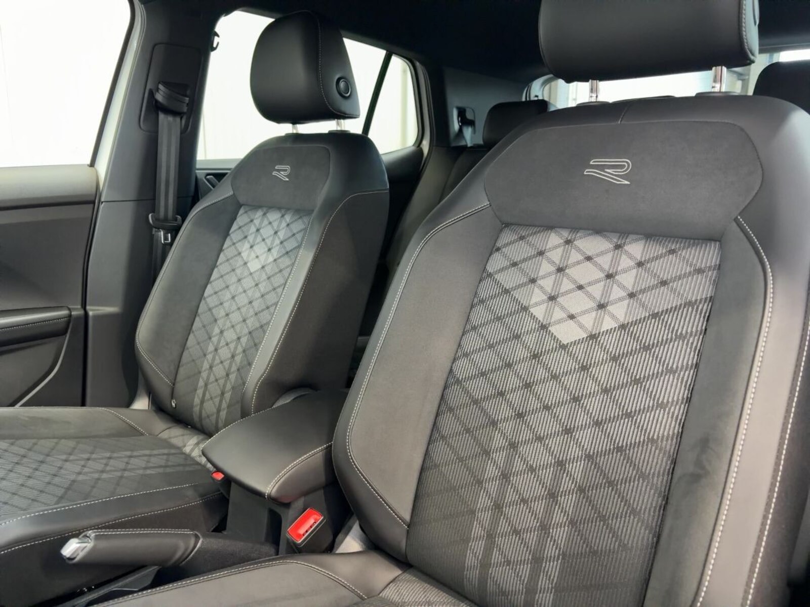 Volkswagen T-Cross – Bild 11