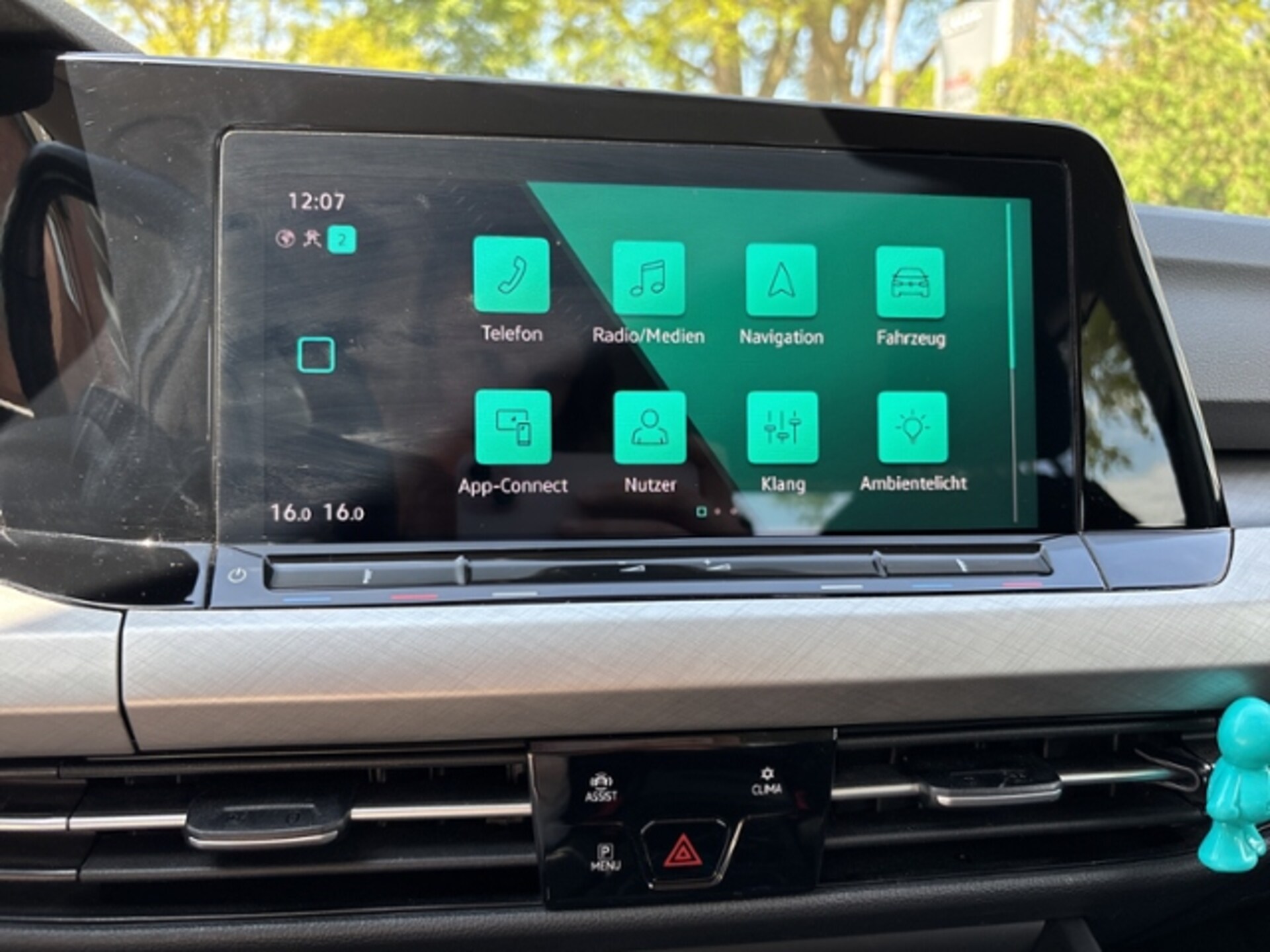 Volkswagen Golf Variant Life