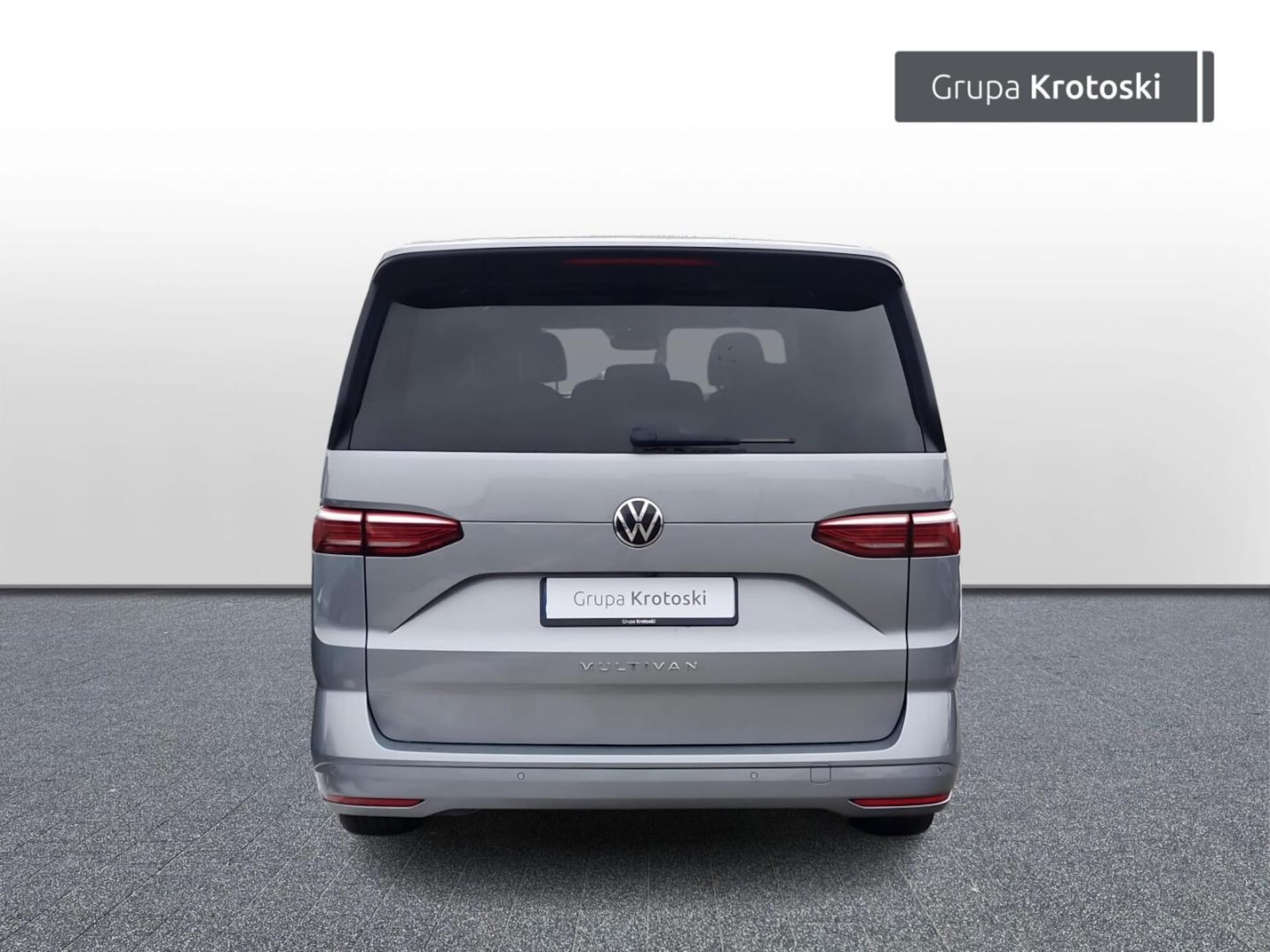 Volkswagen Multivan długi rozstaw osi Life
