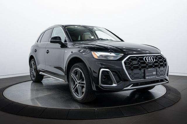 Used 2024 Audi Q5 Premium Plus with VIN WA1E2AFY9R2101181 for sale in Highland Park, IL