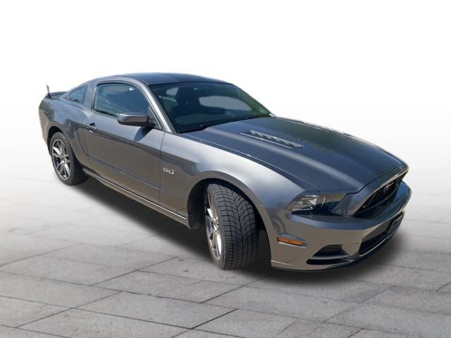2014 Ford Mustang GT Premium's photo