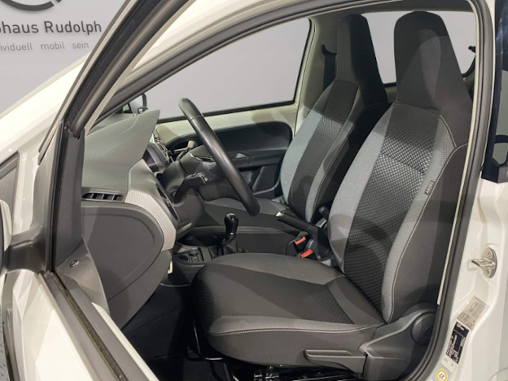 Volkswagen up! ACTIVE