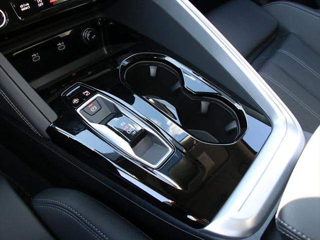 2025 AUDI Q5 - Image 24