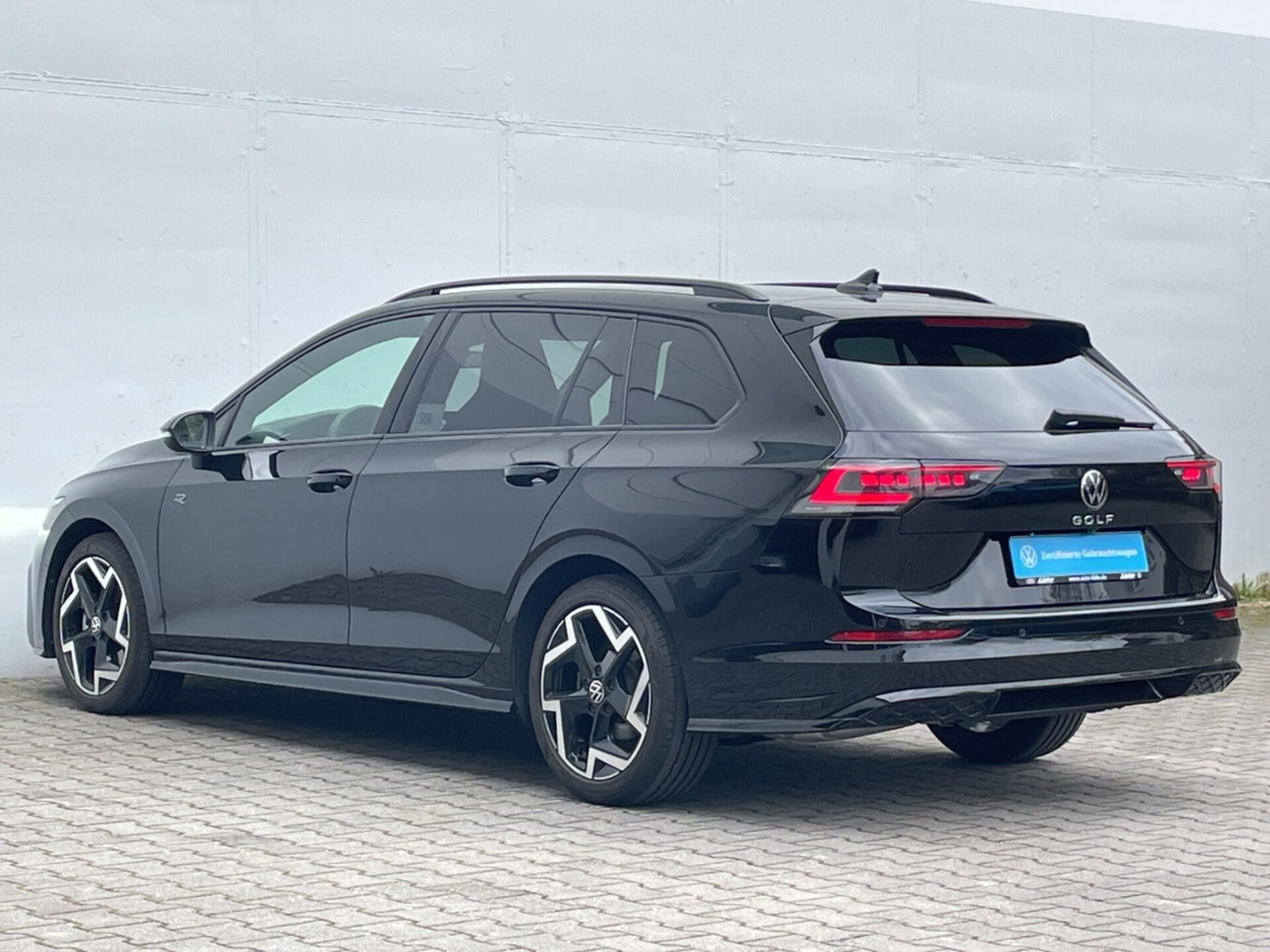 Volkswagen Golf Variant R-Line