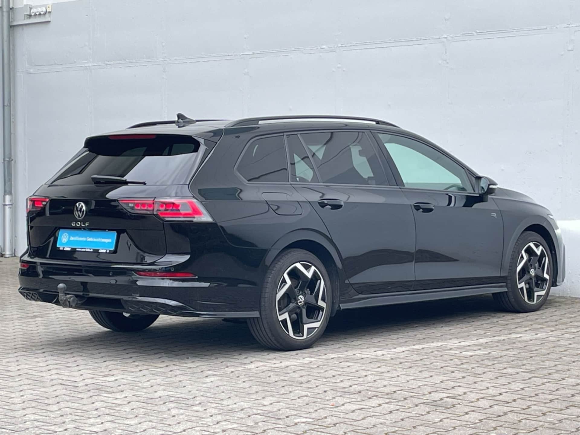 Volkswagen Golf Variant R-Line