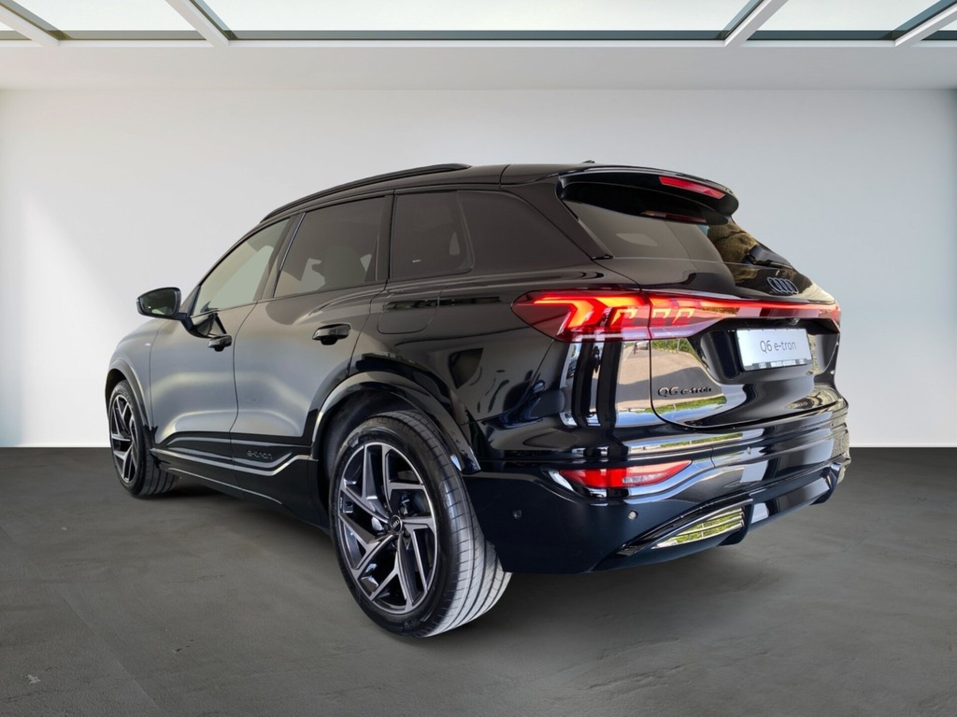Audi Q6 SUV e-tron