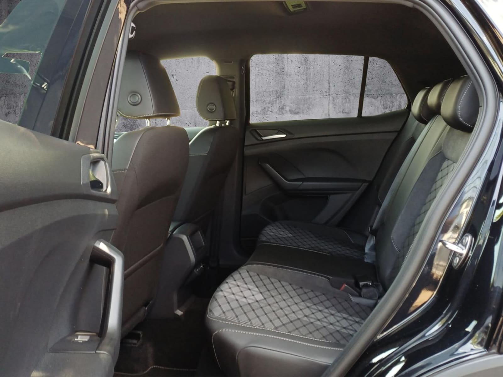 Volkswagen T-Cross – Bild 12