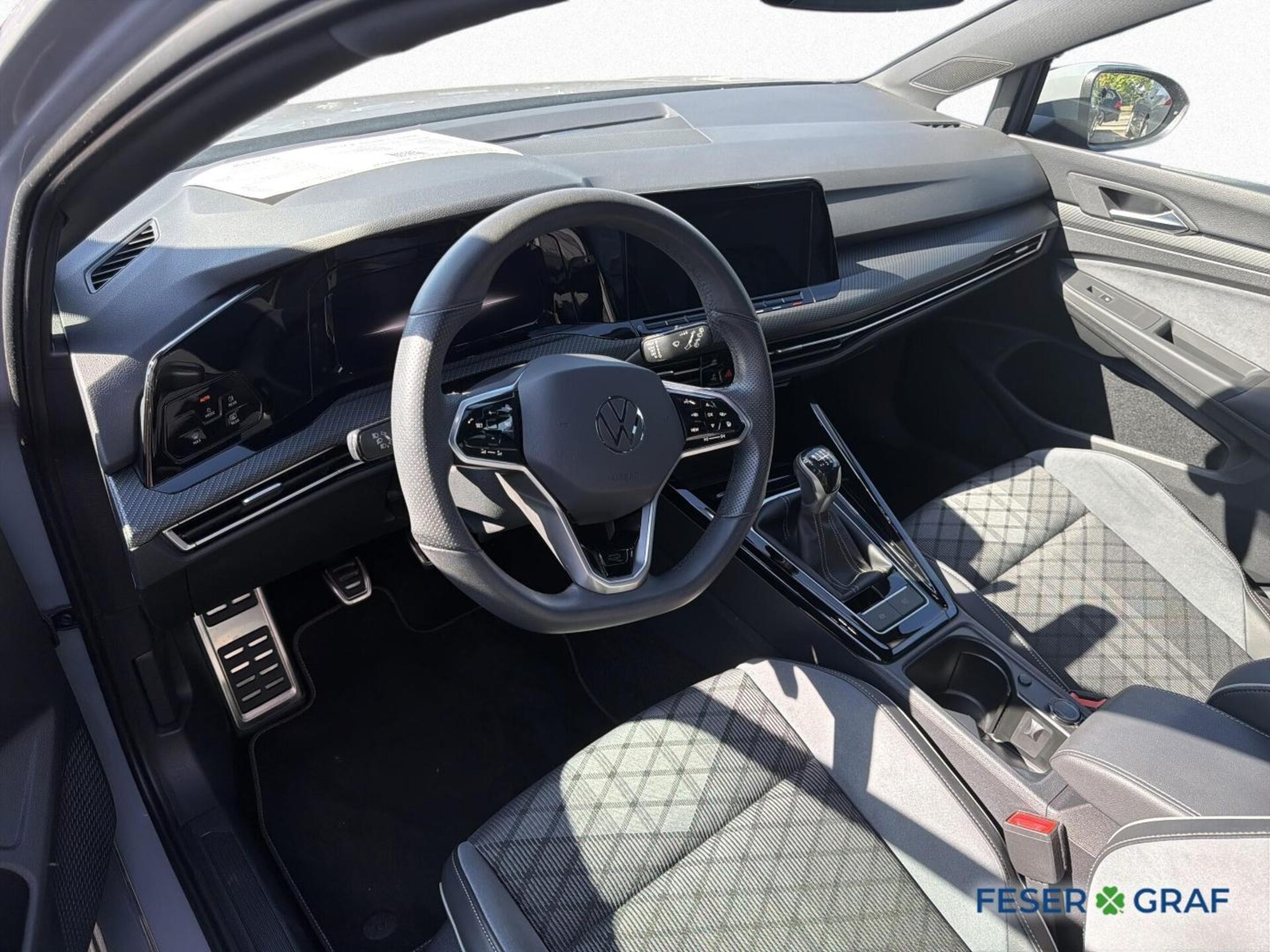 Volkswagen Golf R-Line