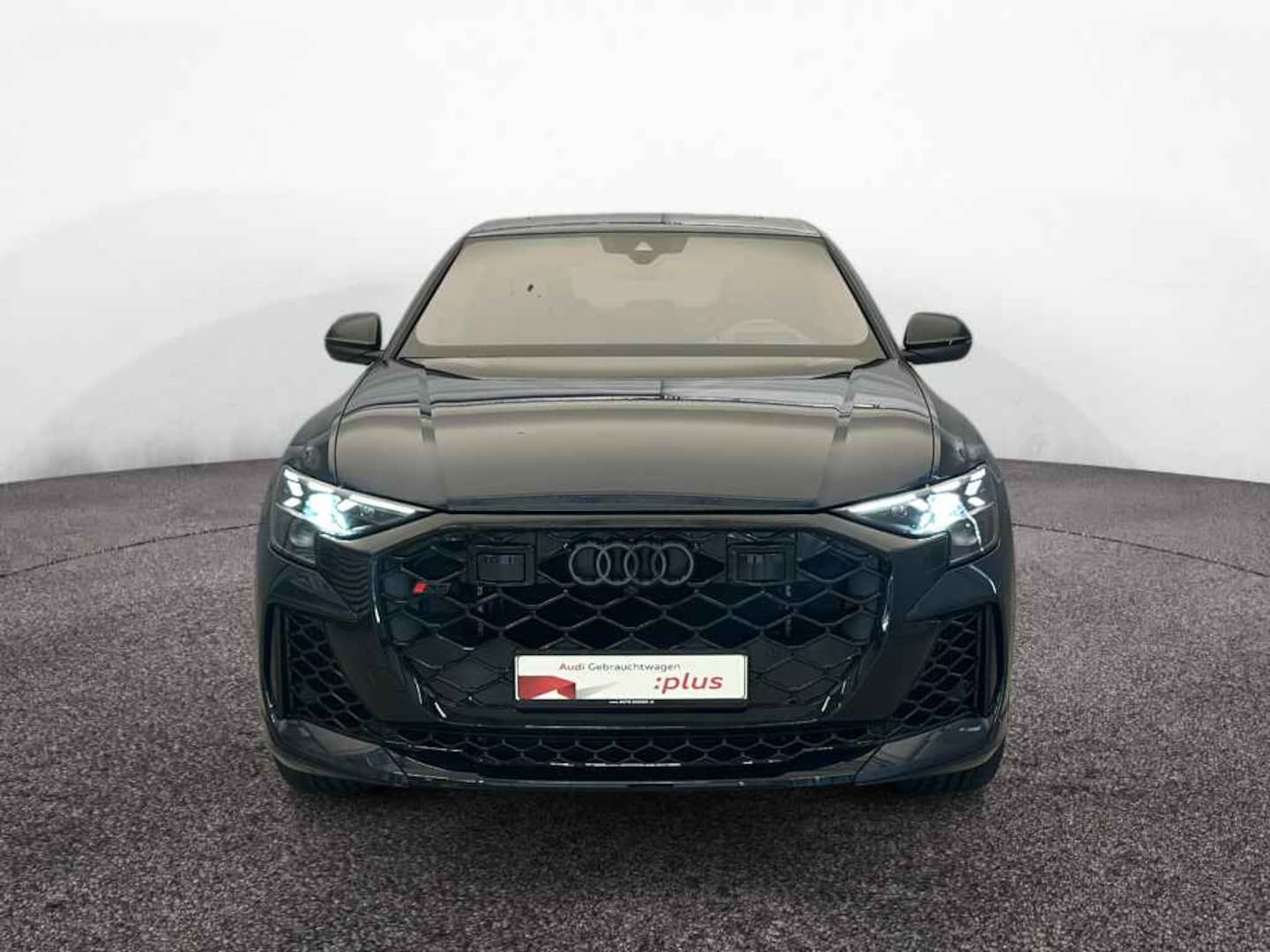 Bild über Audi RS Q8 SUV TFSI quattro 471 kW tiptronic - für weitere Informationen kontaktieren Sie den Audi Partner
