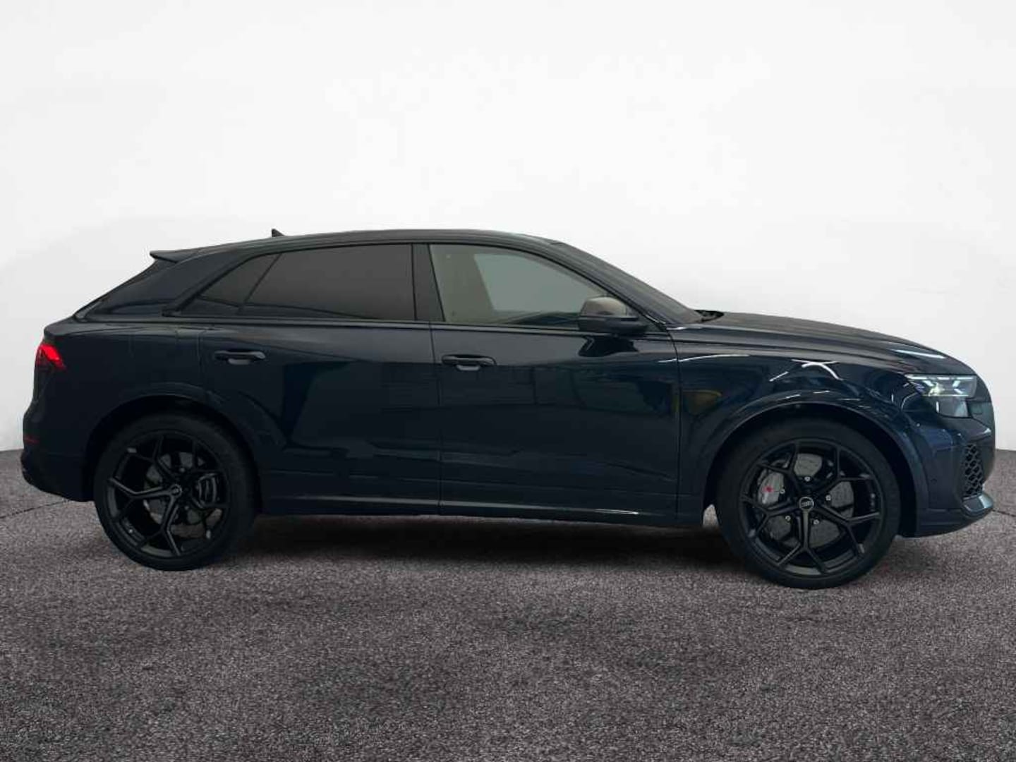 Bild über Audi RS Q8 SUV TFSI quattro 471 kW tiptronic - für weitere Informationen kontaktieren Sie den Audi Partner
