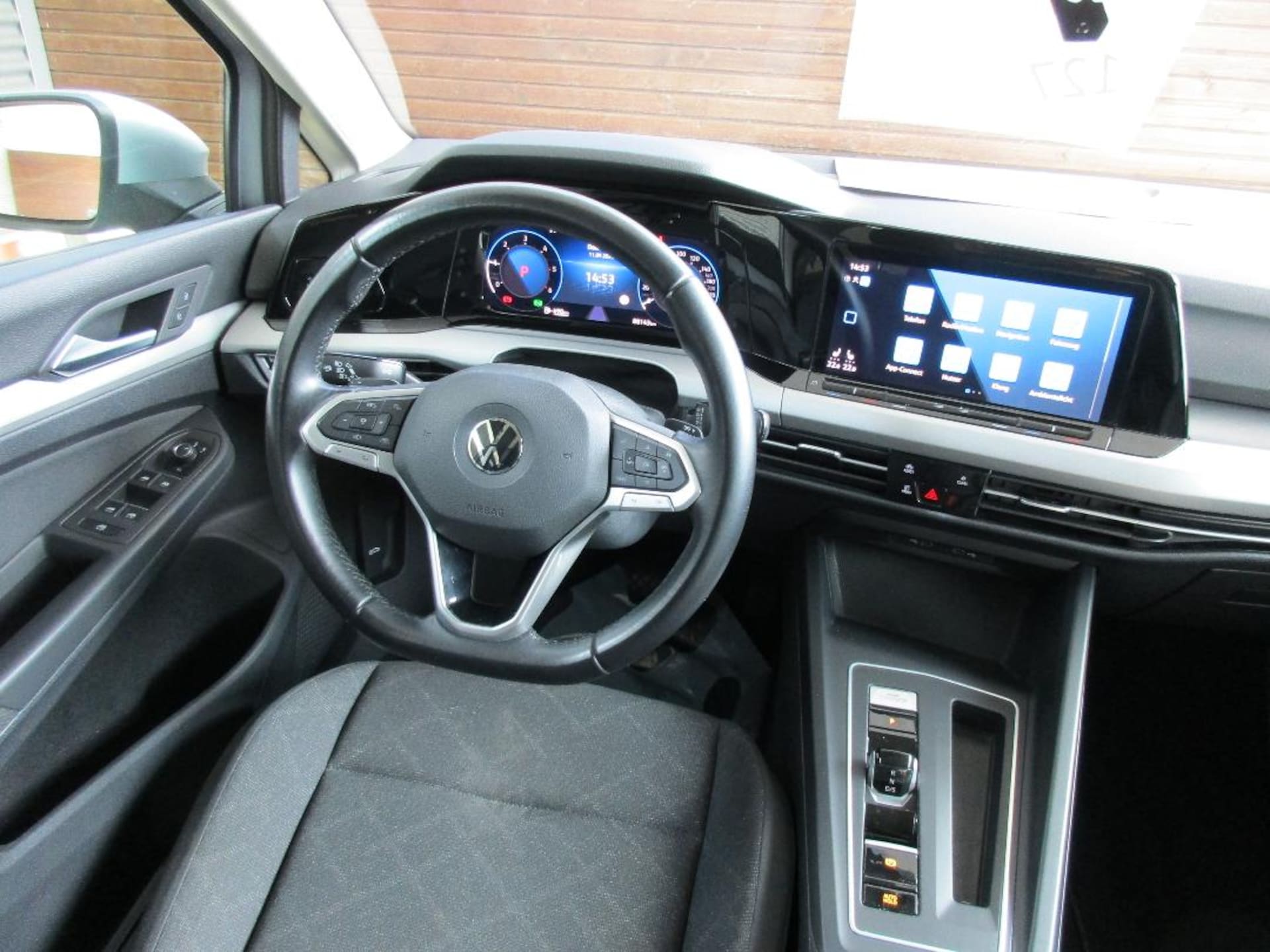 Volkswagen Golf Variant Life