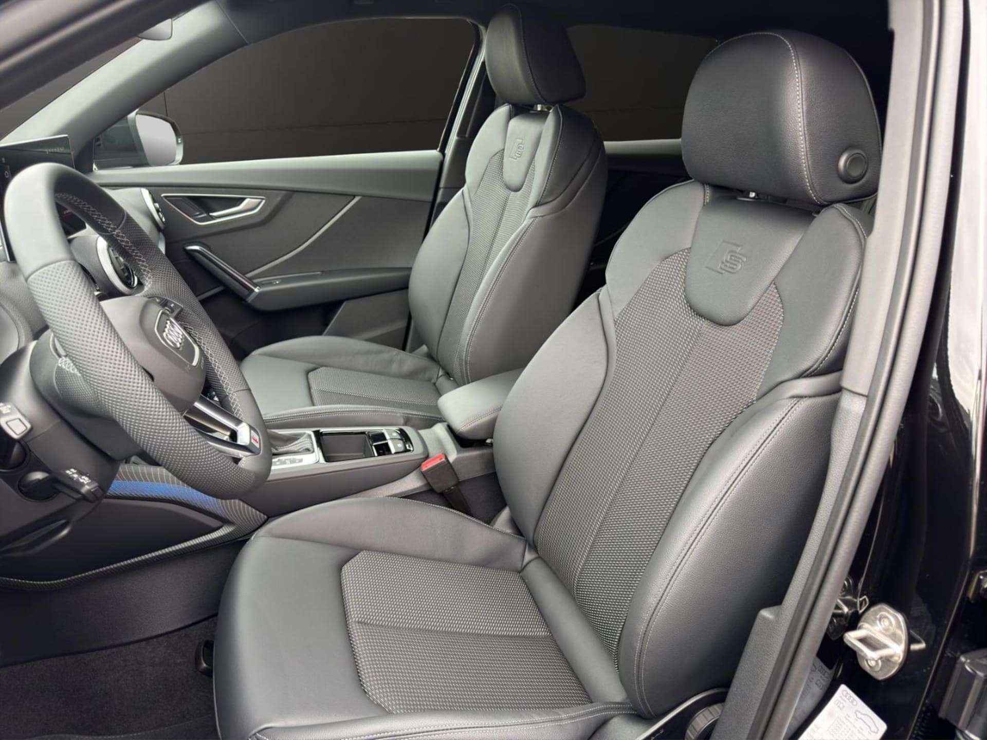 Audi Q2 S line