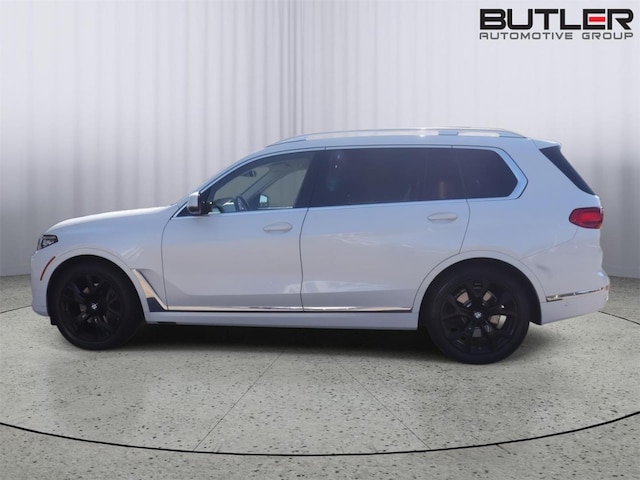 2022 BMW X7