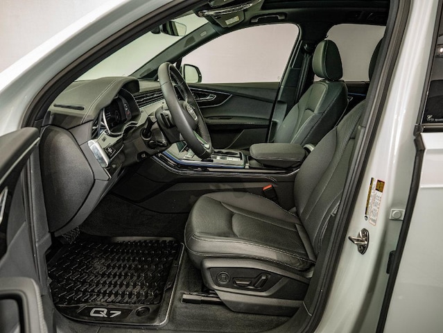 2025 Audi Q7 Premium Plus - Photo 31