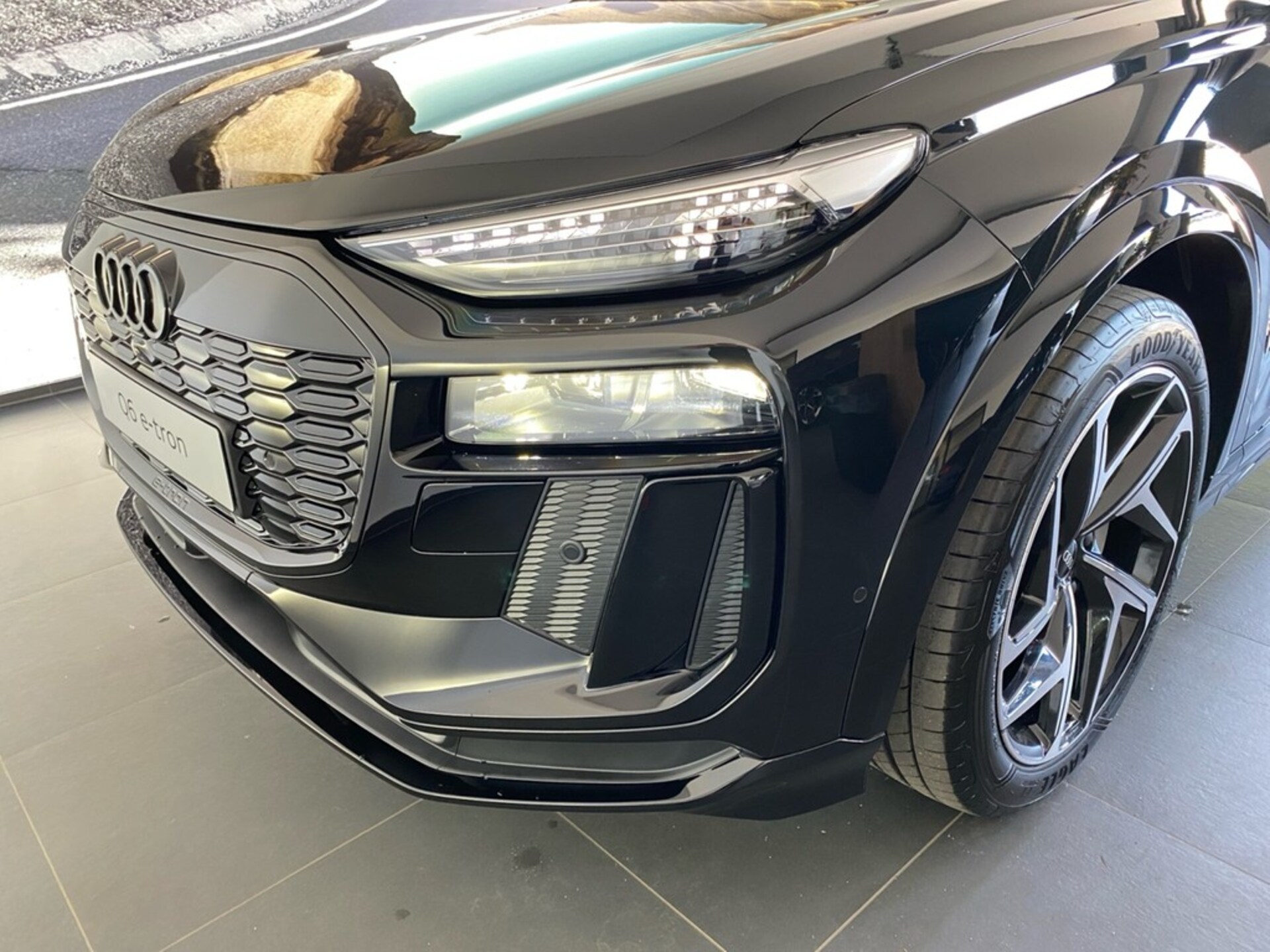 Audi Q6 SUV e-tron
