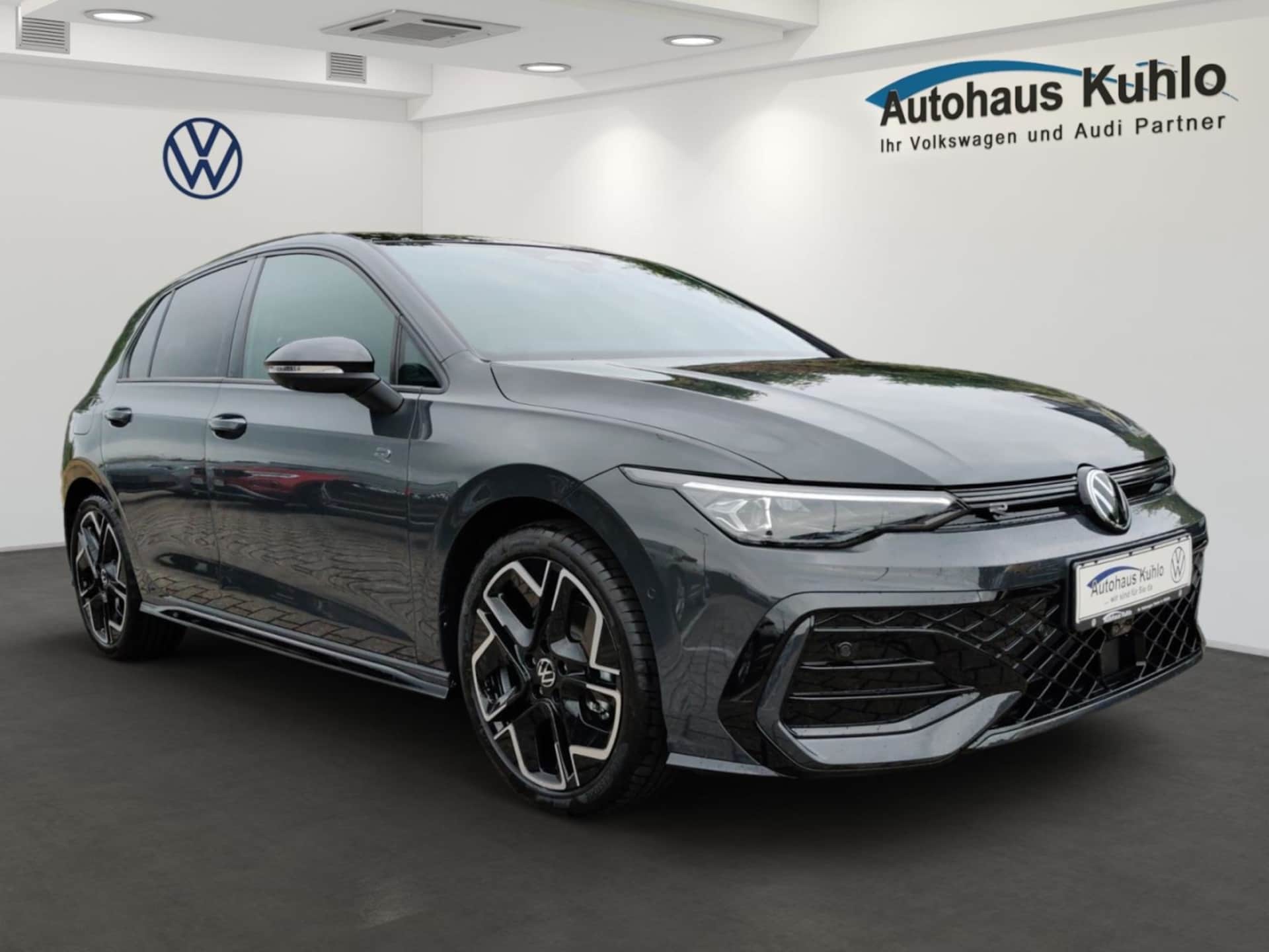 Volkswagen Golf R-Line