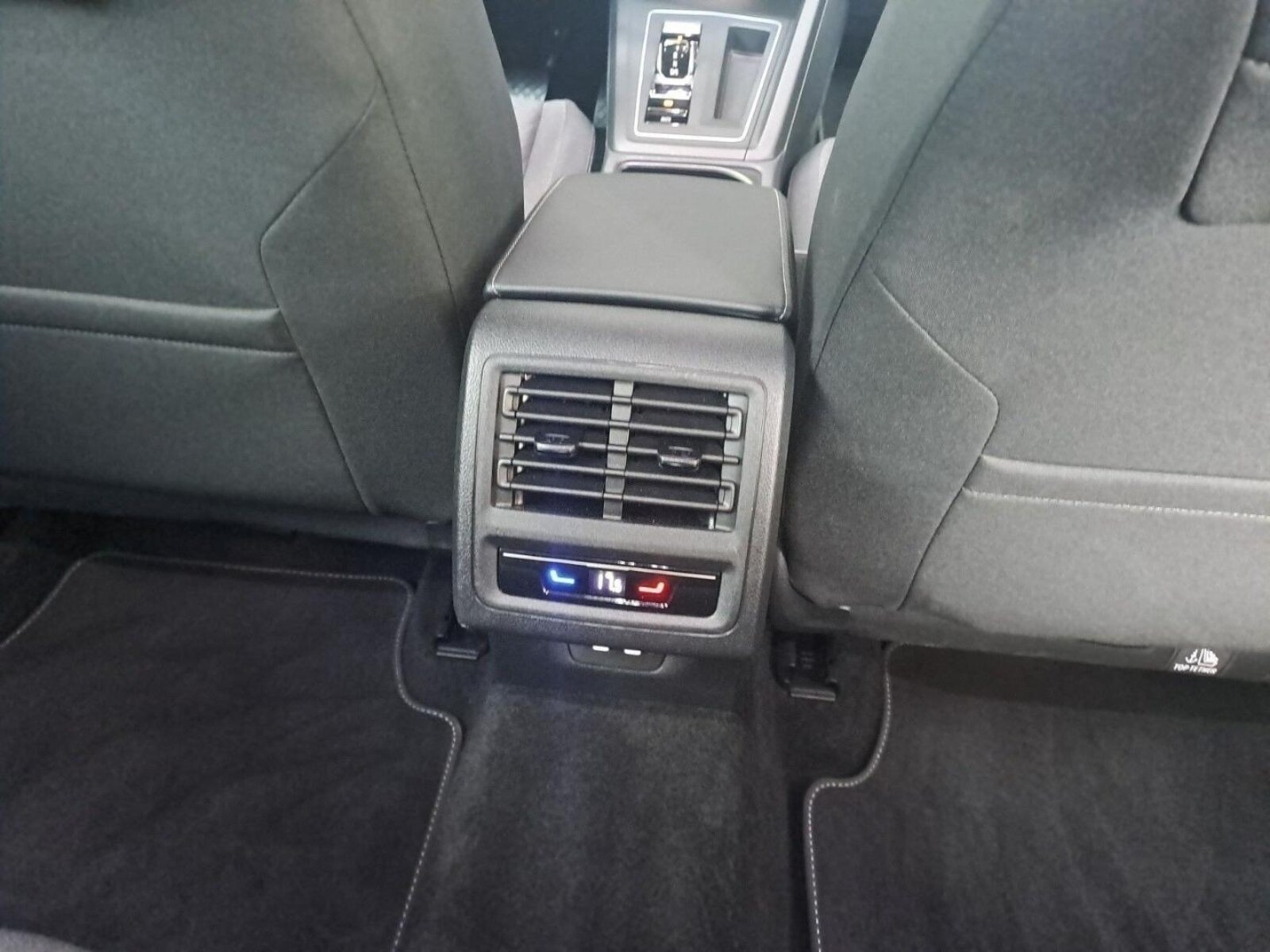 Volkswagen Golf Variant – Bild 14