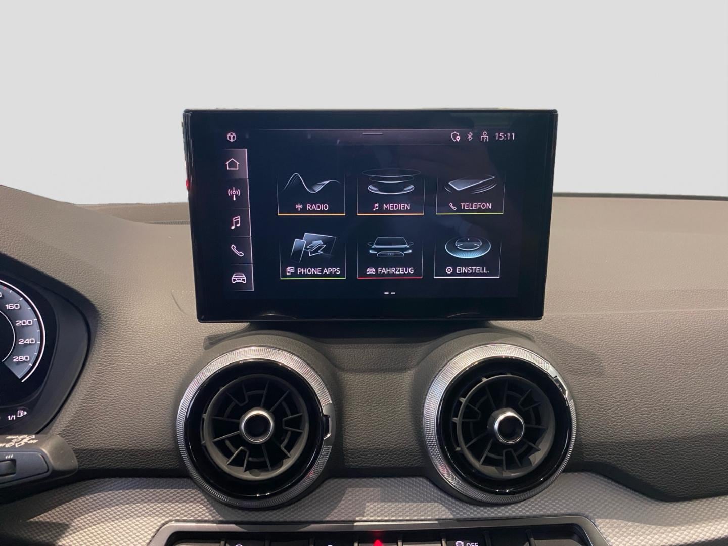 Bild über Audi Q2 advanced 35 TFSI S tronic - für weitere Informationen kontaktieren Sie den Audi Partner