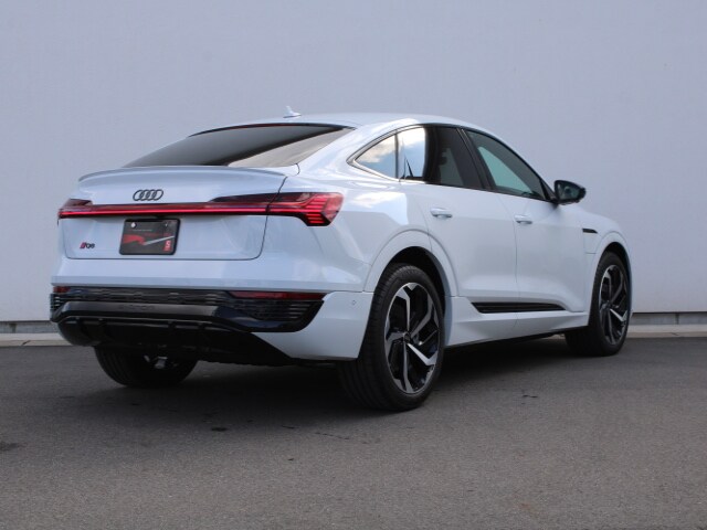 Audi Q8 Sportback e-tron