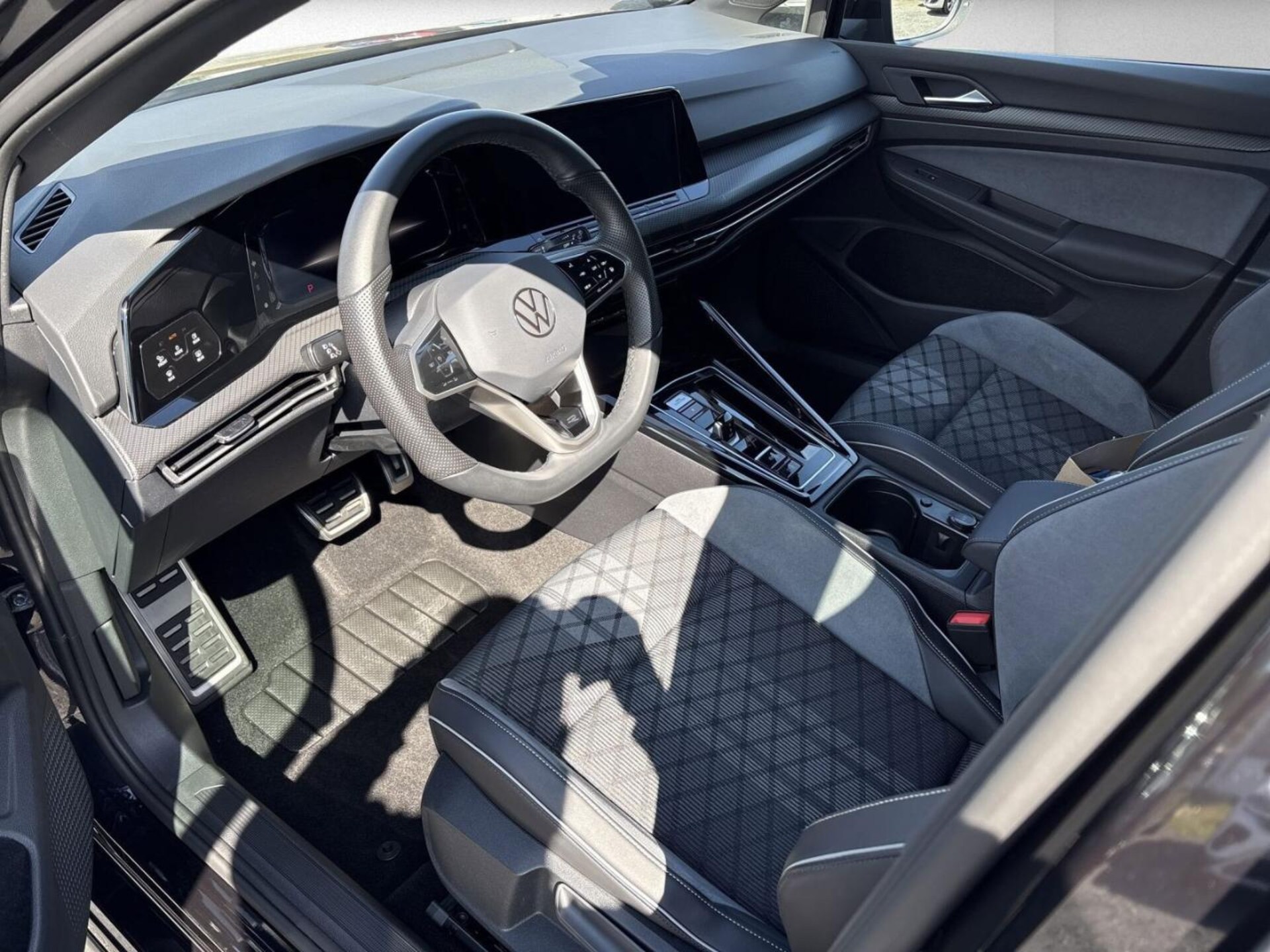 Volkswagen Golf R-Line