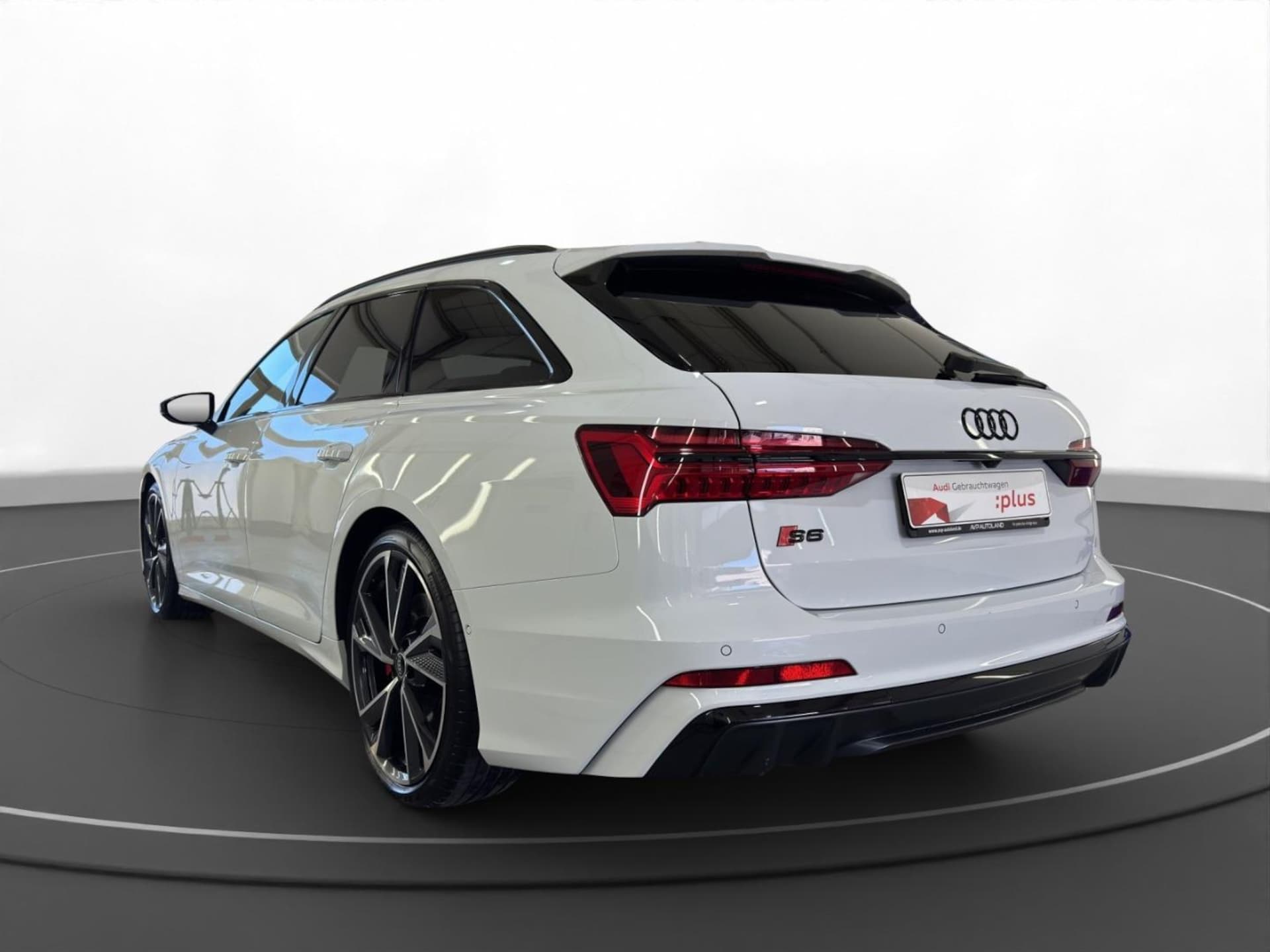 Audi S6 Avant