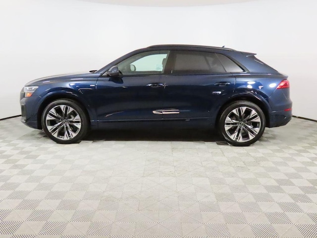 2026 Audi Q8