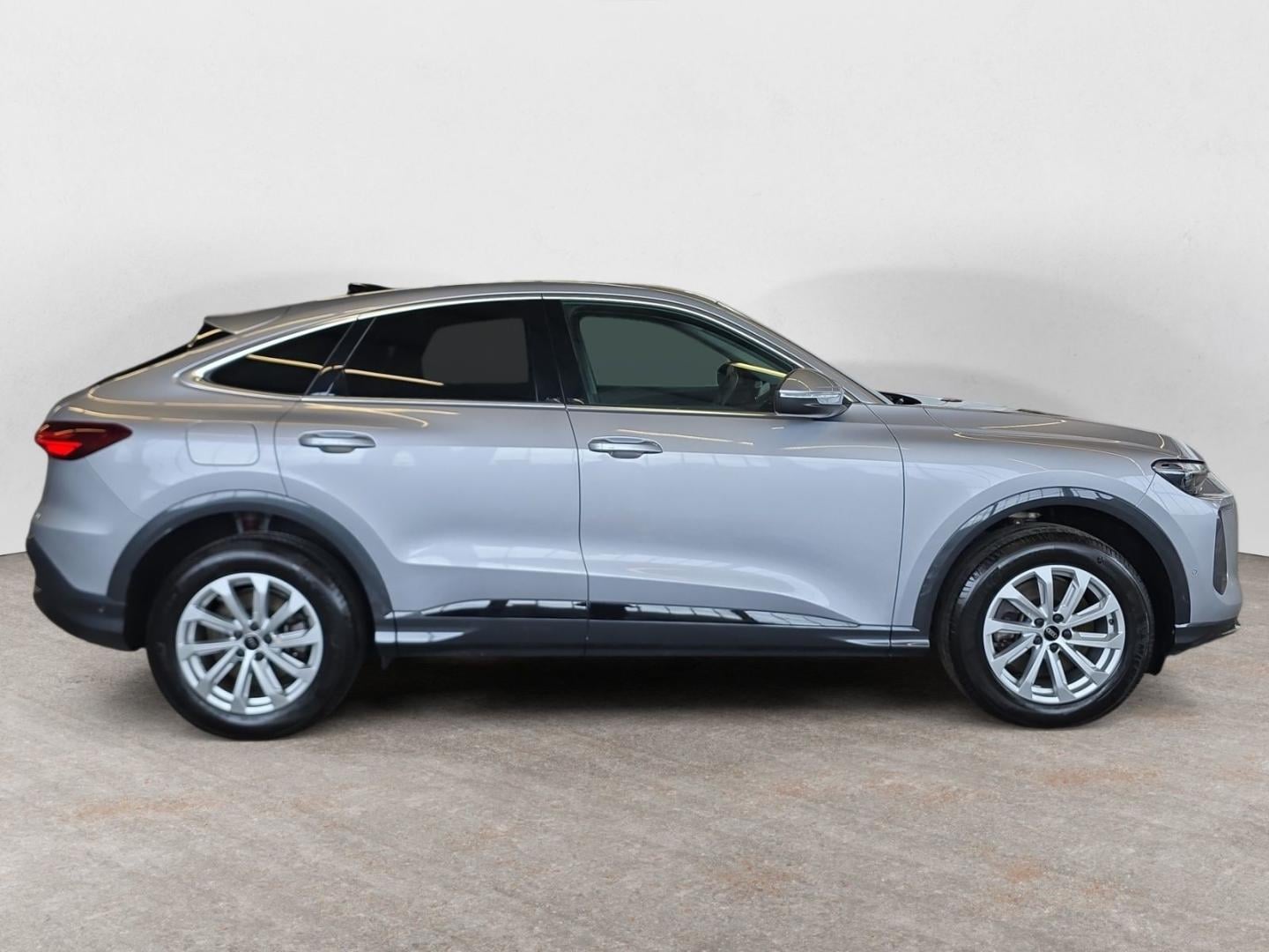 Bild über Audi Q5 Sportback TDI quattro 150 kW S tronic - für weitere Informationen kontaktieren Sie den Audi Partner