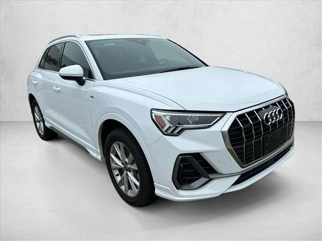 2025 AUDI Q3 - Image 3