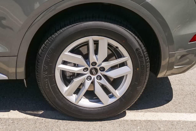 2023 Audi Q5 Premium - Photo 7