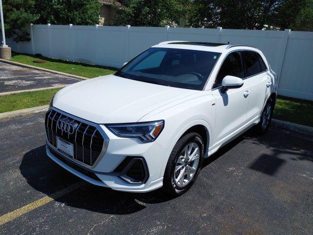 2025 Audi Q3 45 TFSI S Line Premium quattro's photo