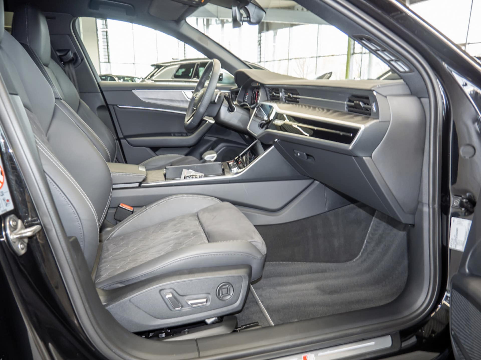 Audi S6 Avant