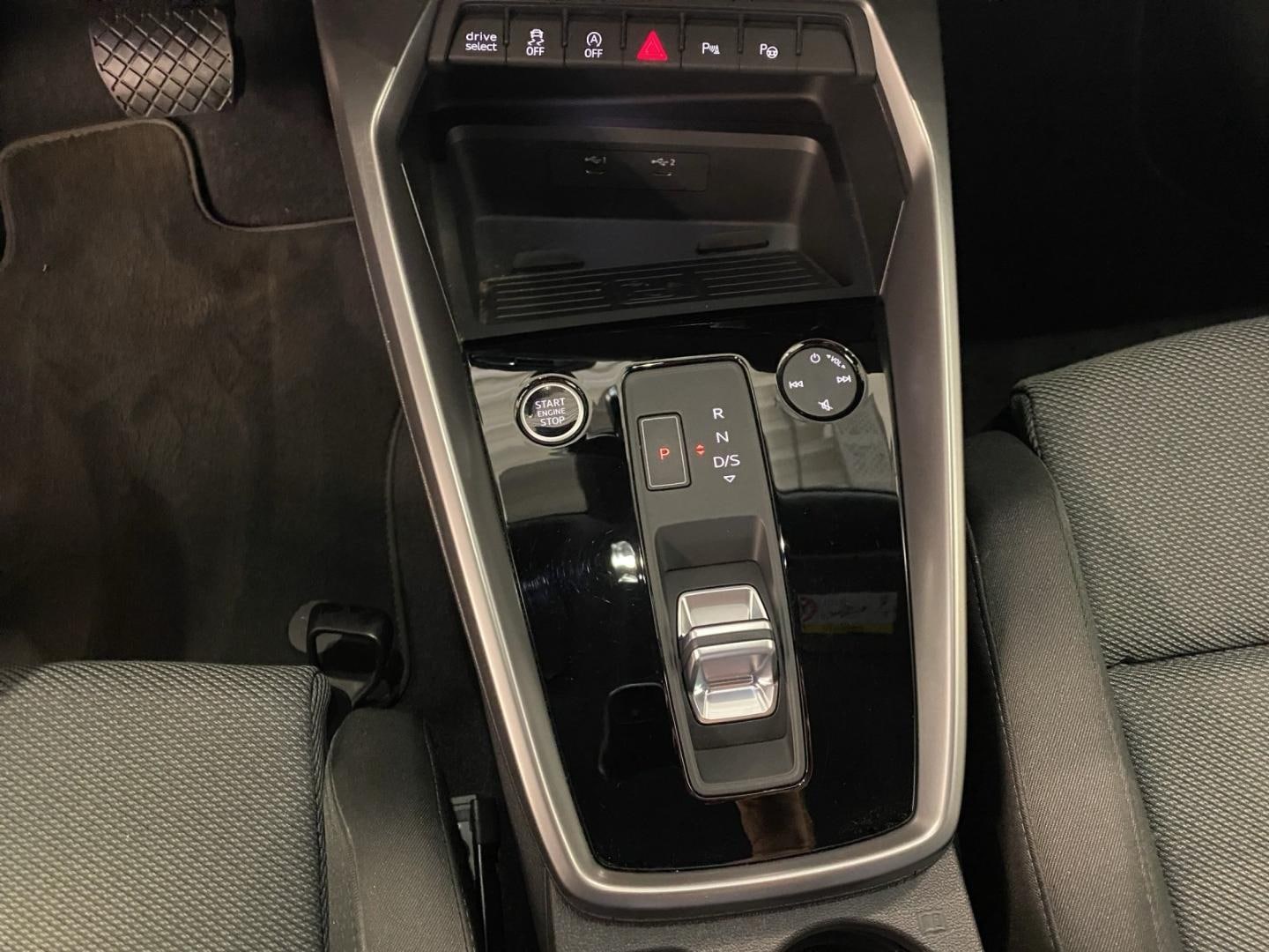 Bild über Audi A3 Sportback S line 35 TDI S tronic - für weitere Informationen kontaktieren Sie den Audi Partner