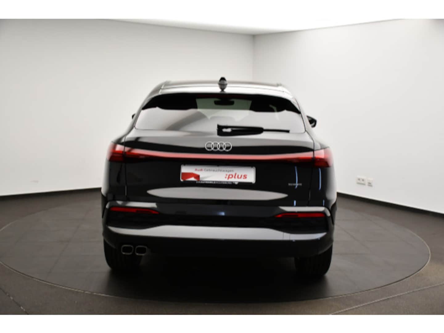 Bild über Audi Q5 Sportback TDI quattro 150 kW S tronic - für weitere Informationen kontaktieren Sie den Audi Partner