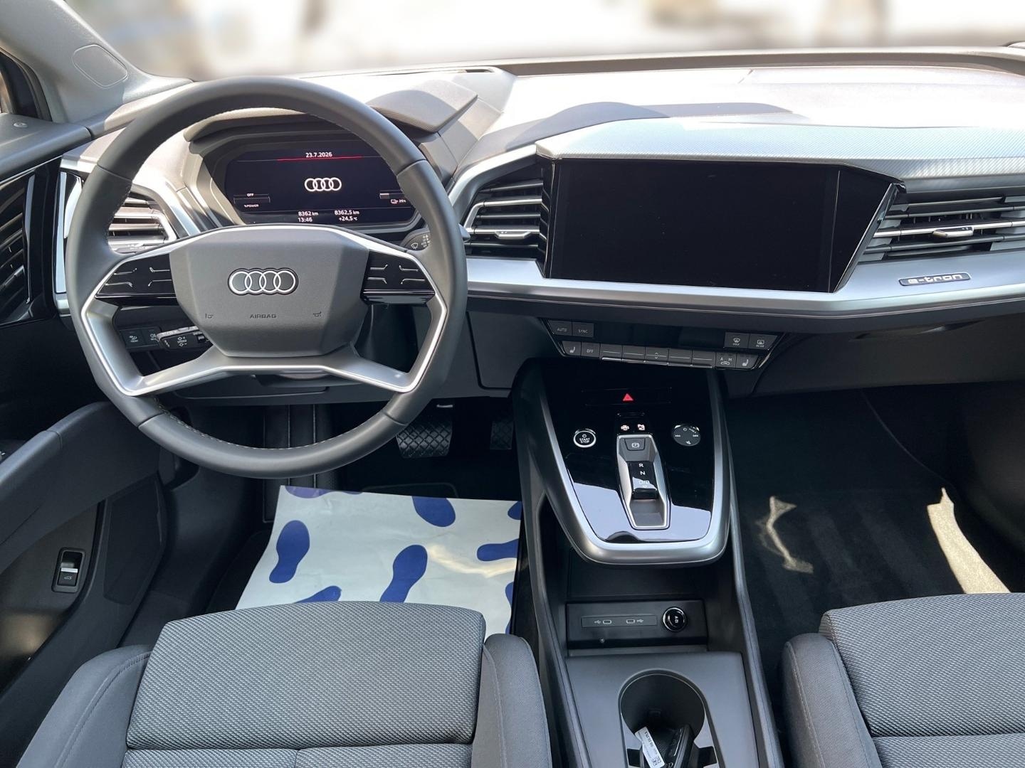Bild über Audi Q4 Sportback e-tron 45 e-tron - für weitere Informationen kontaktieren Sie den Audi Partner