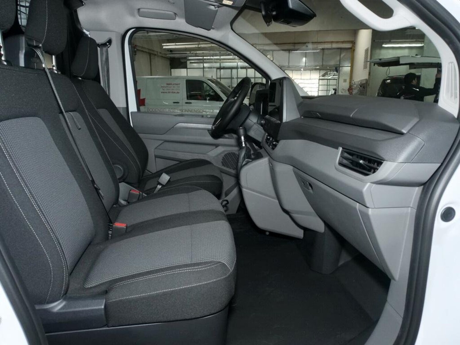 Volkswagen Transporter Kasten langer Radstand – Bild 5
