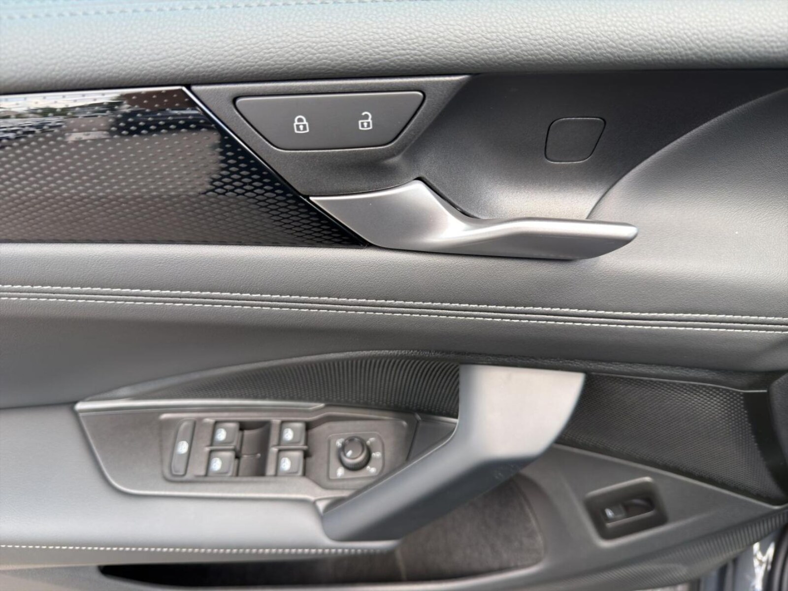 Volkswagen Tiguan – Bild 8