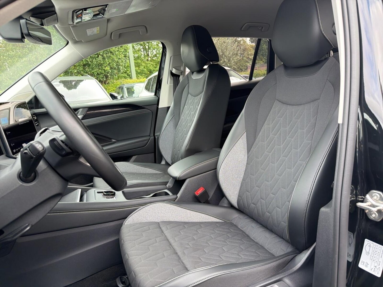 Volkswagen Tiguan – Bild 13