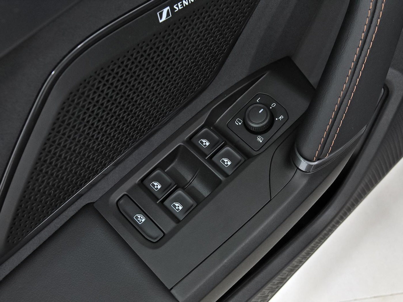 CUPRA Formentor 1.5 TSI e-Hybrid VZ DSG 200 kW (272 CV) — photo 13