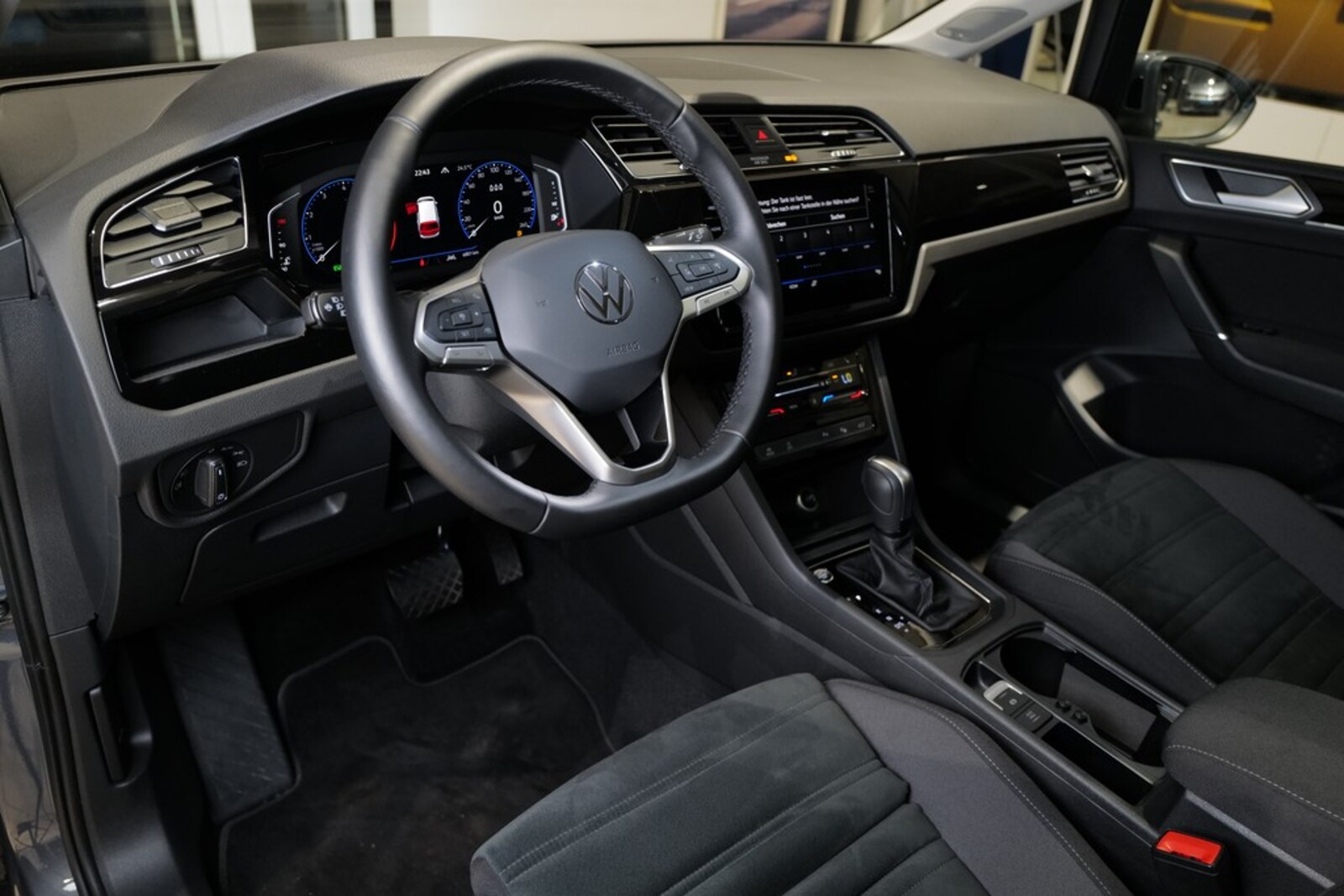 Volkswagen Touran – Bild 3