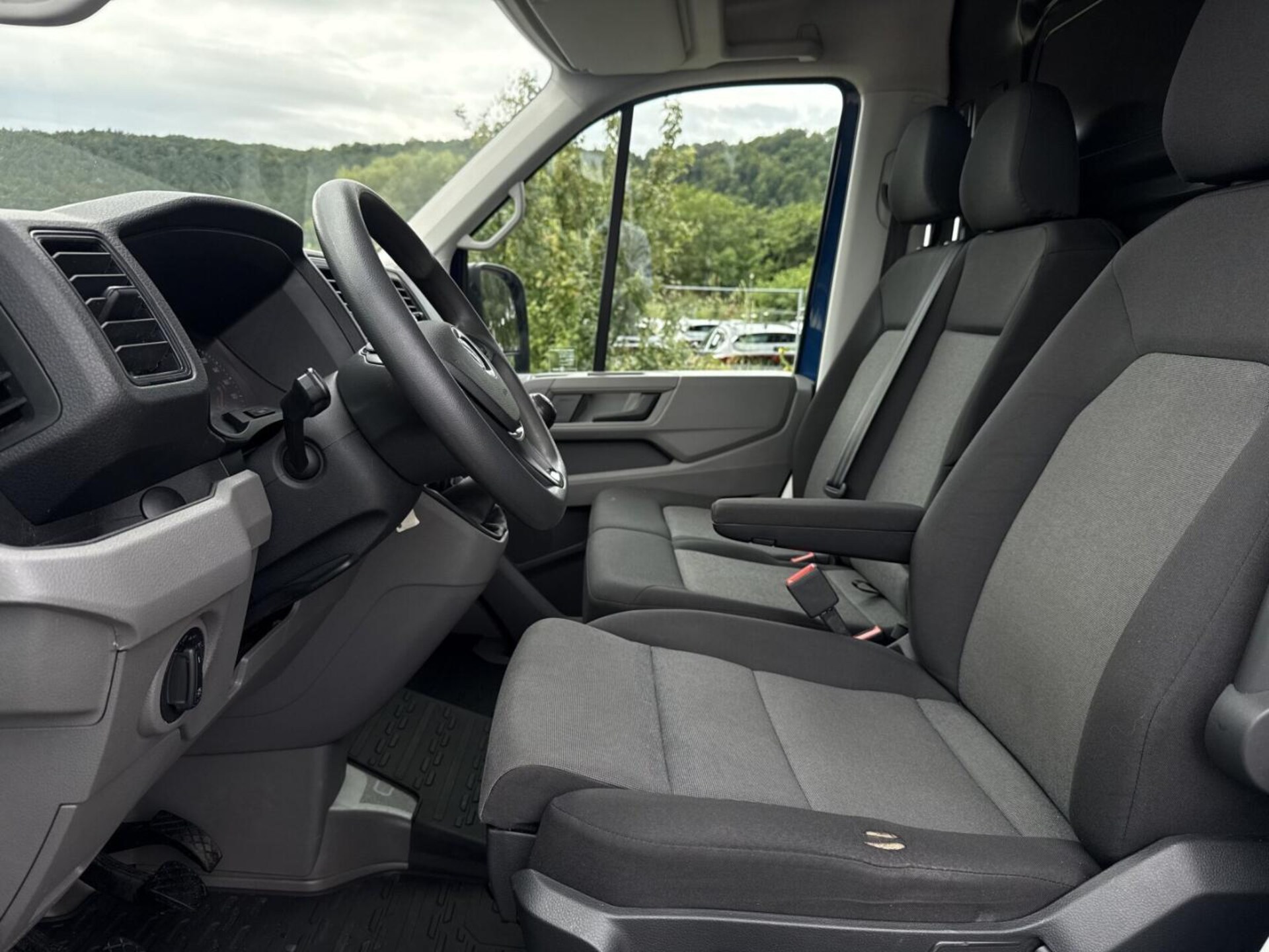 Volkswagen Crafter Furgon długi rozstaw osi