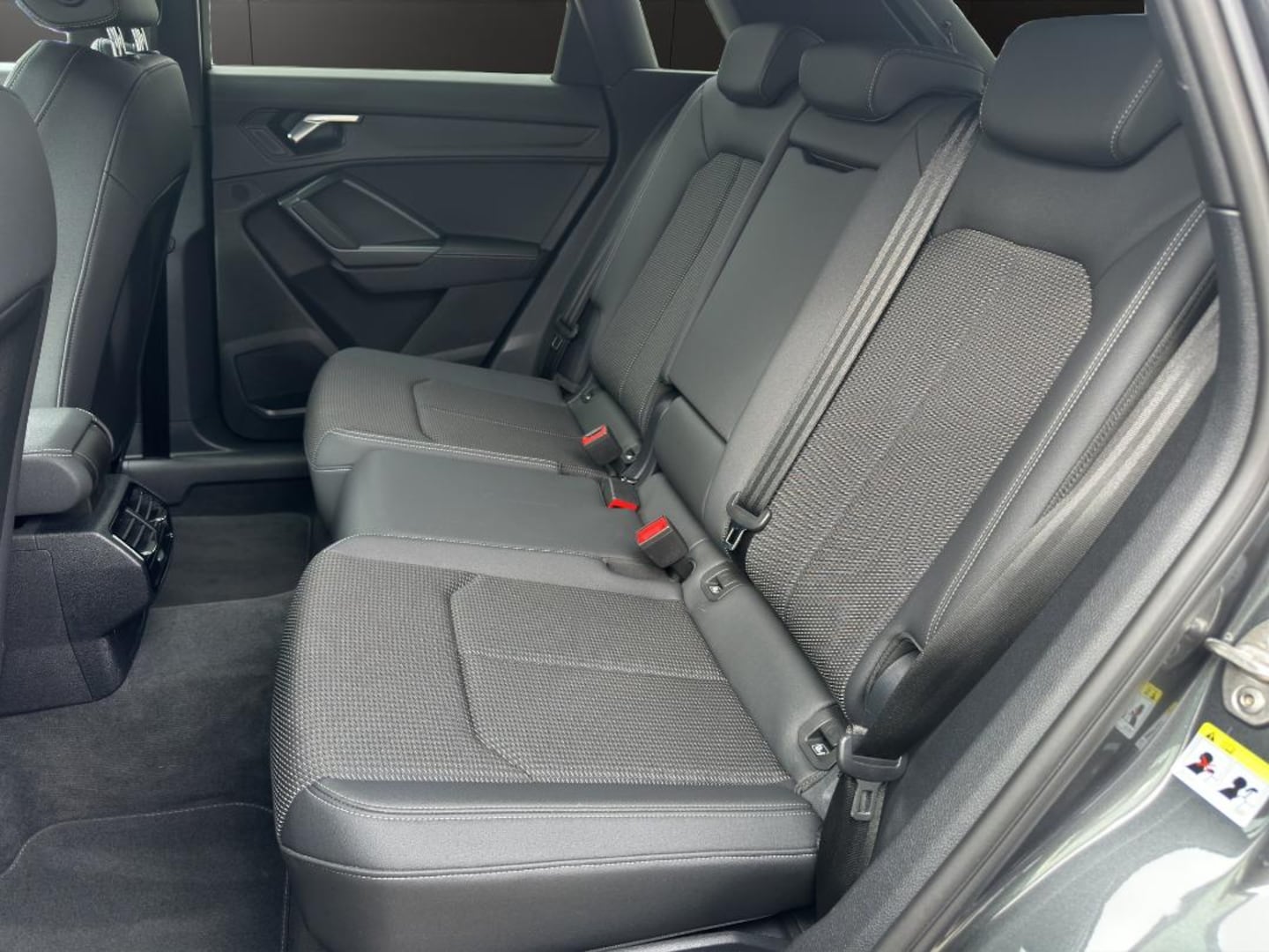 Bild über Audi Q3 S line 40 TFSI quattro S tronic - für weitere Informationen kontaktieren Sie den Audi Partner